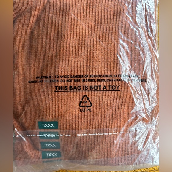 Brand new Member’s Mark Men’s Thermal Henley💖 - Picture 4 of 6